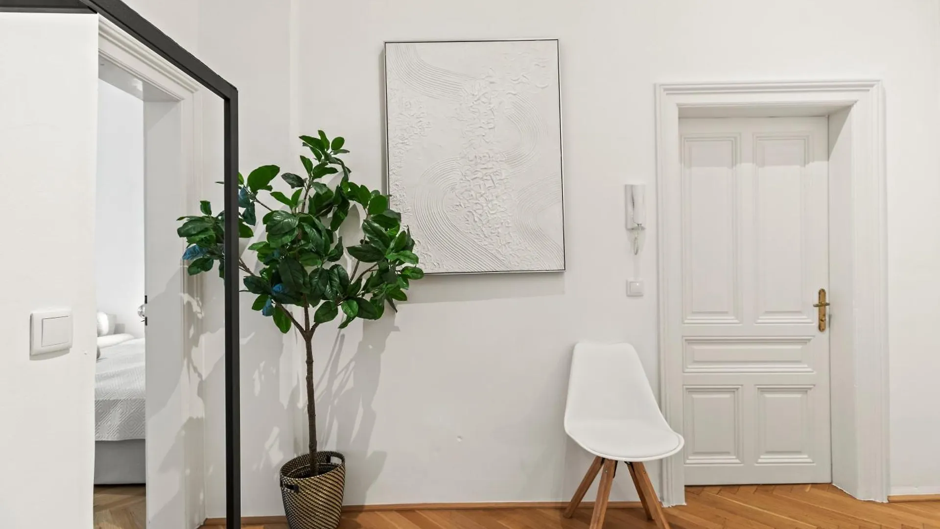 Close To Metro, 10 Minutes To Mariahilferstrasse Viyana Daire