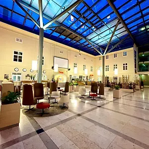 4* Hotell Jufa City