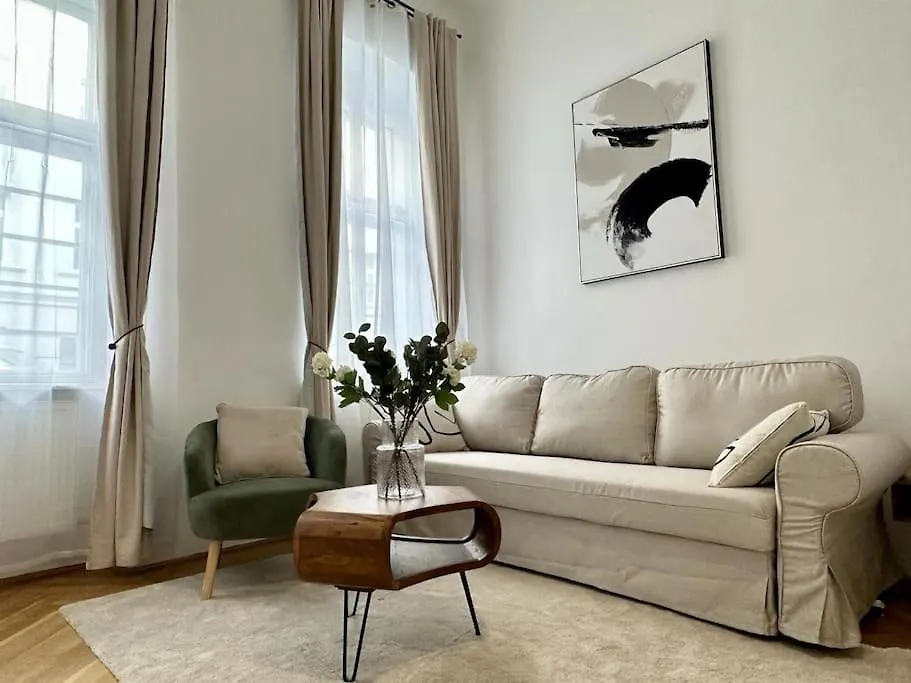 Close To Metro, 10 Minutes To Mariahilferstrasse Vienna