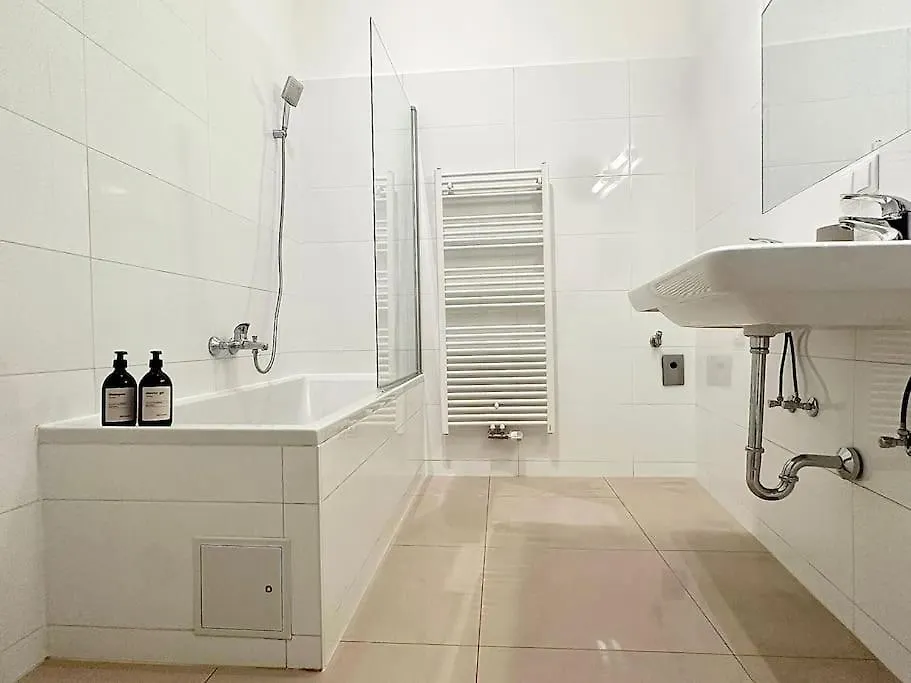 Apartment Close To Metro, 10 Minutes To Mariahilferstrasse Vienna Austria