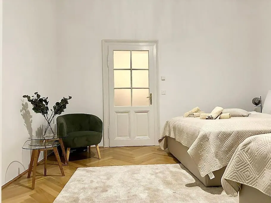 Close To Metro, 10 Minutes To Mariahilferstrasse Vienna Austria