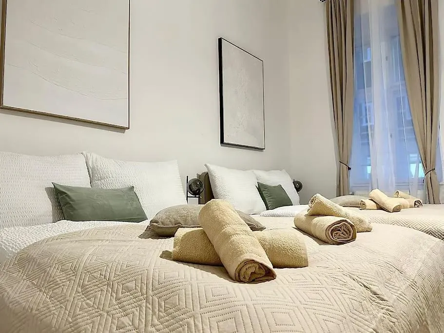 Close To Metro, 10 Minutes To Mariahilferstrasse Vienna Apartment
