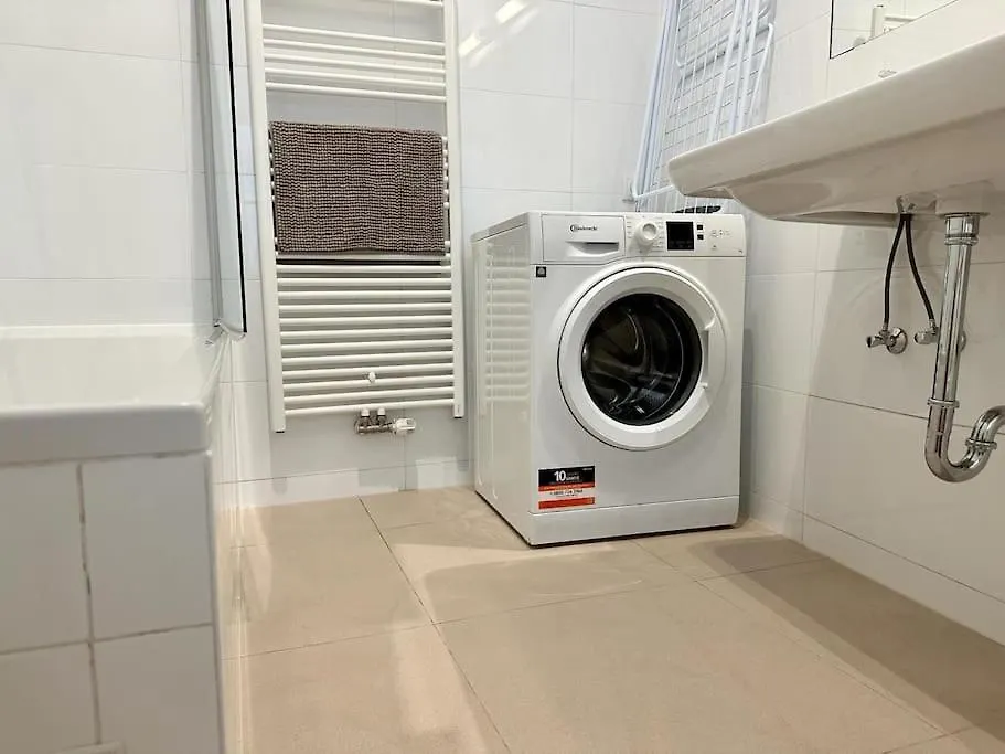 Apartment Close To Metro, 10 Minutes To Mariahilferstrasse Vienna Austria