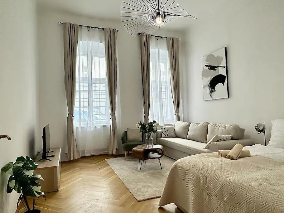 Close To Metro, 10 Minutes To Mariahilferstrasse location